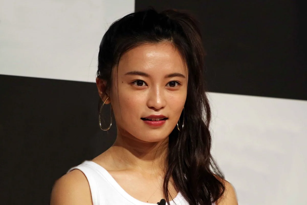 不倫疑惑に電撃結婚…元人気タレント・小島瑠璃子の現在を徹底調査